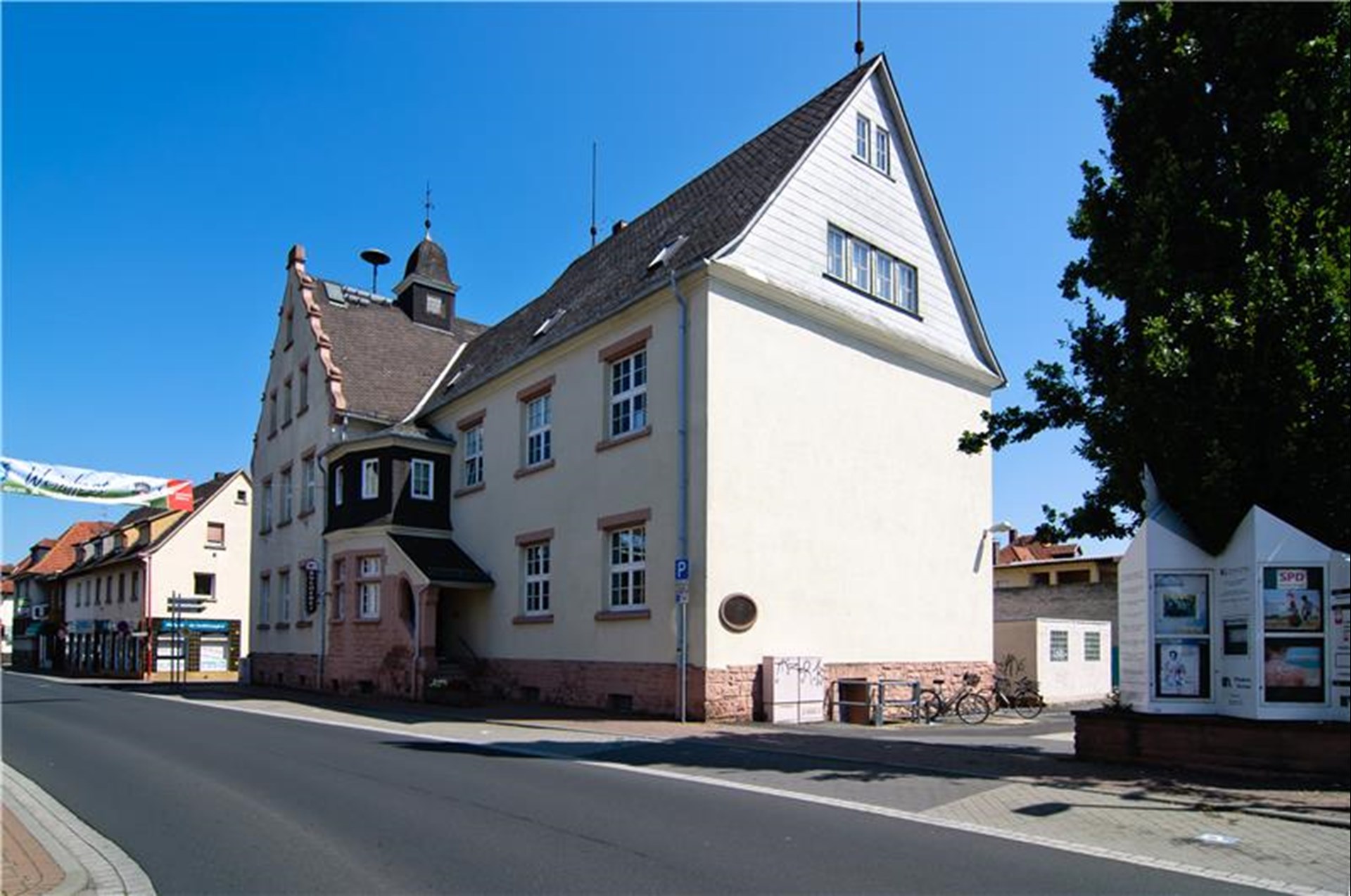 Die Ambulante Pflege Dieburg befindet sich in einem historischen Altbau in der Stadt Münster